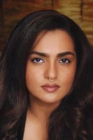 Parvathy Thiruvothu in Pradhama Drishtya Kuttakkar
